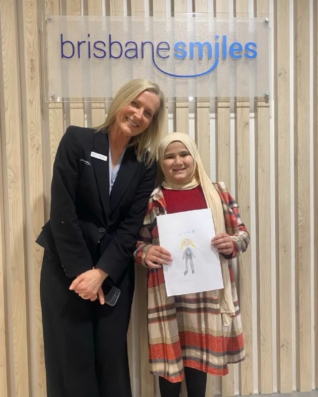 We love the little artists of Brisbane Smiles! 🎨💙 Our wonderful Reception Leader, Madonna, was surprised with this beautiful portrait drawn by young patient Fatima, and we think she captured her perfectly!
Thank you, Fatima, for the smiles and the masterpiece! ✨
#BrisbaneSmiles #FamilyDentist #KidsDentist #BrisbaneDentist